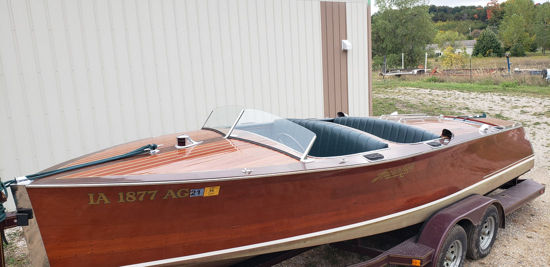 Moosehead Lake Chris-Craft Sea Hawk 19ft powerboat with 120hp
